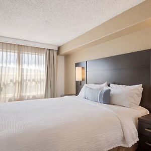 One-Bedroom King Suite Non-Smoking